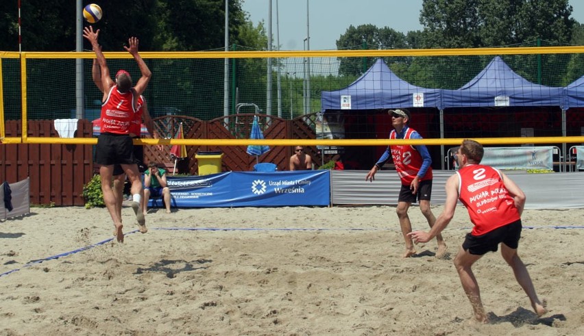 Września: Puchar Polski Oldboyów w Siatkówce Plażowej [GALERIA]
