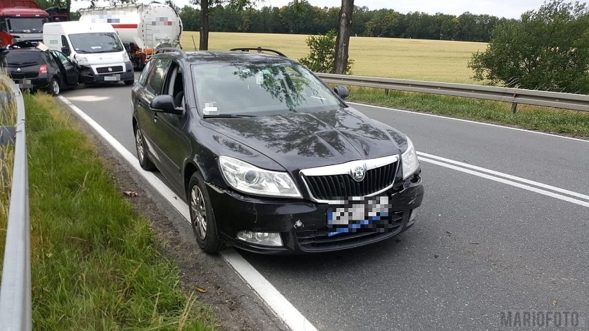 Wypadek na trasie Wierzbięcice-Niwnica pod Nysą. Nie żyje 19-letni kierowca renault 