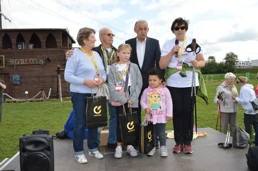 Ogólnopolski Marsz Seniora nad skierniewickim zalewem [ZDJĘCIA]