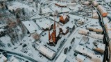 Pokryty śniegiem zimowy Wołczyn z lotu ptaka. Zobaczcie te piękne zdjęcia