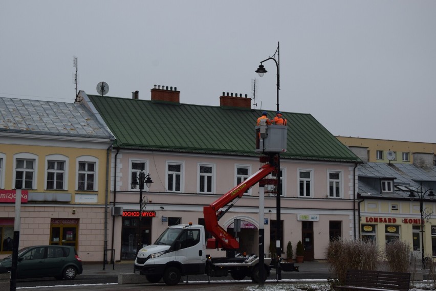 Pierwsze dekoracje świąteczne pojawiają się już w centrum...