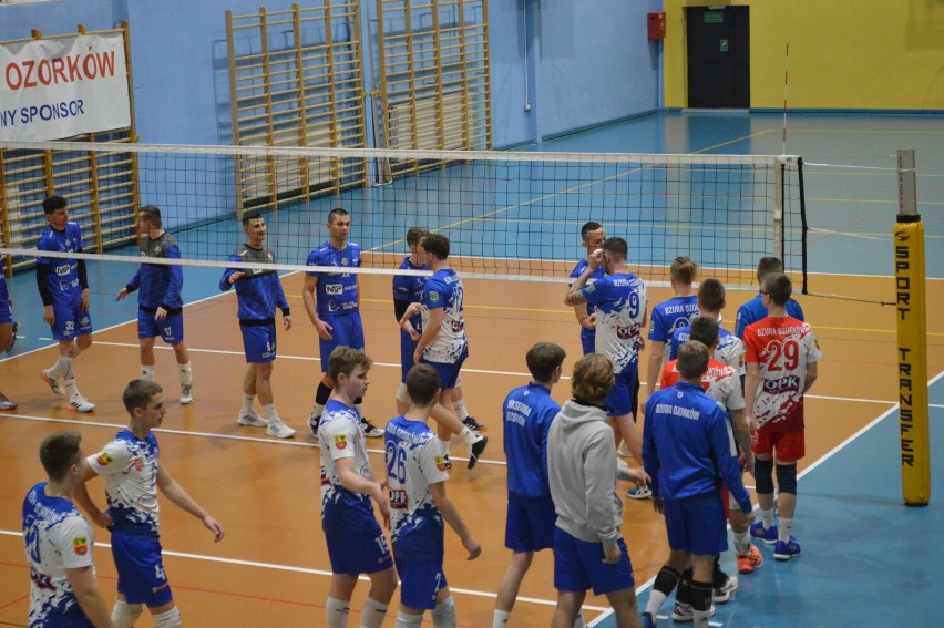 Wygrana siatkarzy METPRIM Volley Radomsko z Bzurą Ozorków w III lidze. ZDJĘCIA