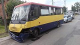 Radomsko: zderzenie opla z miejskim autobusem [ZDJĘCIA]