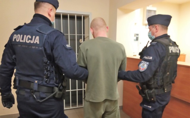 Policja w Oświęcimiu zatrzymała sprawców nocnego rozboju w pobliżu ulic Nojego i Dąbrowskiego. To mieszkańcy Śląska