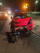 Groźne zderzenie dwóch pojazdów przy ul. Włocławskiej w Toruniu