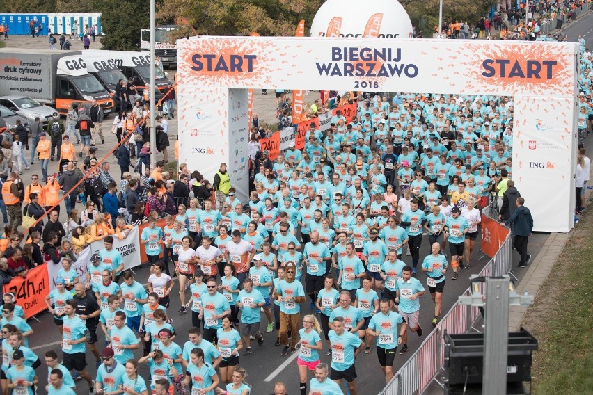 Biegnij Warszawo 2019. Tysiące warszawiaków wystartują w imię zasady "Liczy się dystans"