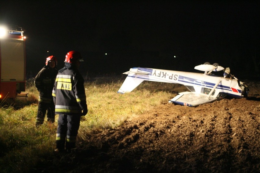 Wypadek awionetki w Łodzi. Samolot spadł w okolicach Lublinka [ZDJĘCIA]