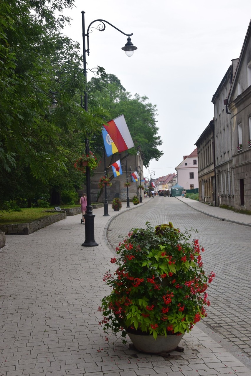 Pszczyński łuk triumfalny i obchody 100-lecia powstań...