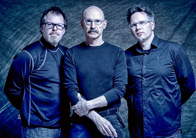 Stick Men w składzie: Pat Mastelotto, Tony Levin i Markus Reuter.