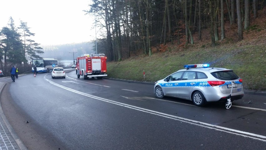 Jedna osoba trafiła do szpitala po wypadku, do którego...