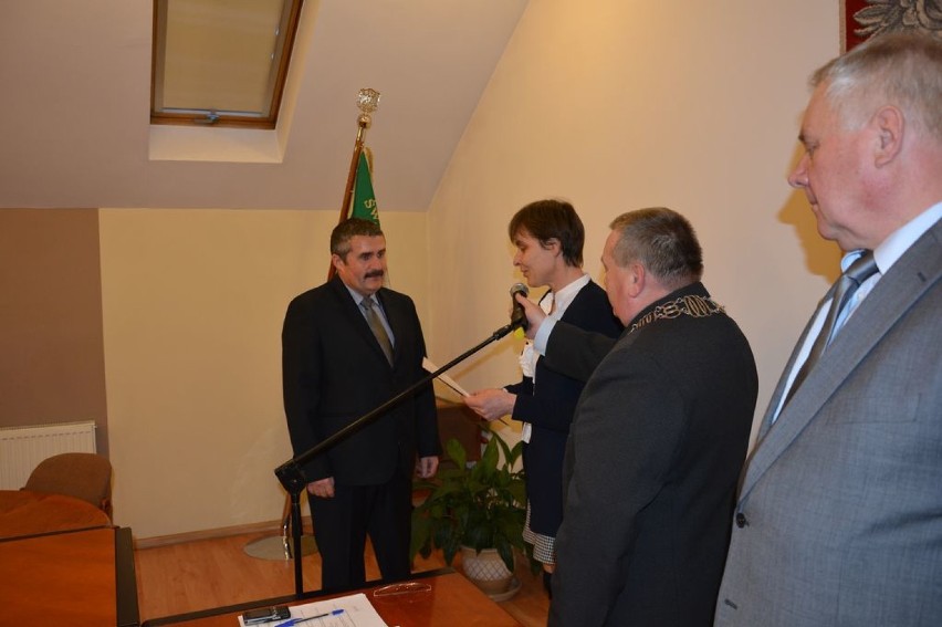  Marek Witek został zaprzysiężony na radnego Rady Miejskiej w Koźminie Wlkp. [FOTO]