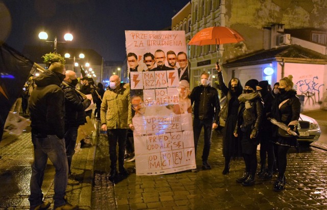 W piątek, 30 października, odbył się w Inowrocławiu kolejny protest przeciw wyrokowi Trybunału Konstytucyjnego w sprawie aborcji