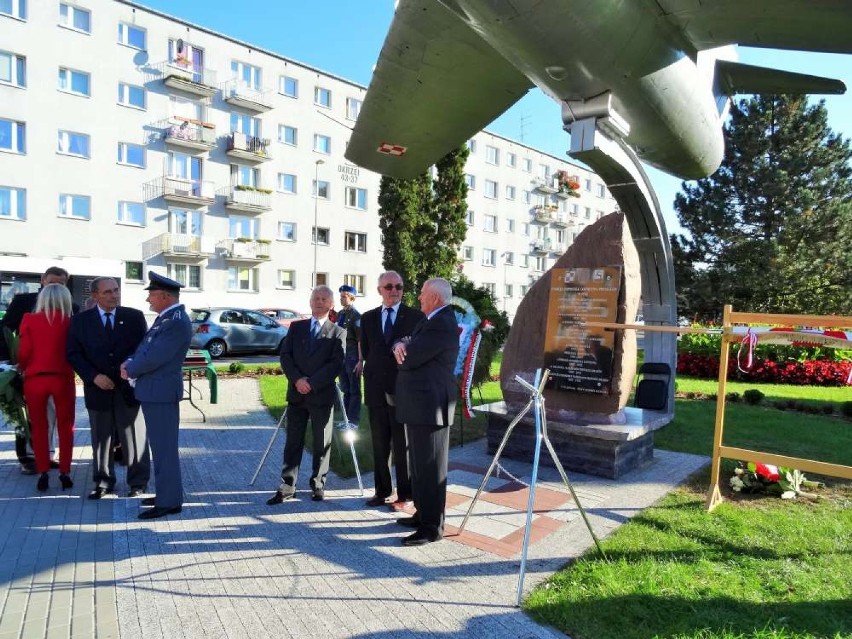 Lotnicy z Piły otrzymali sztandar