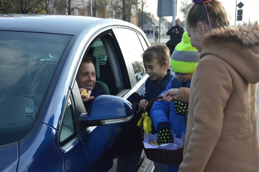 Podsumowanie budowy nowego ronda w Piotrkowie z akcją...