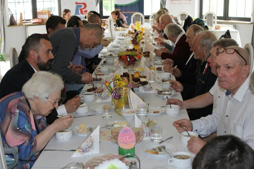 Śniadanie Wielkanocne dla samotnych w Radomsku