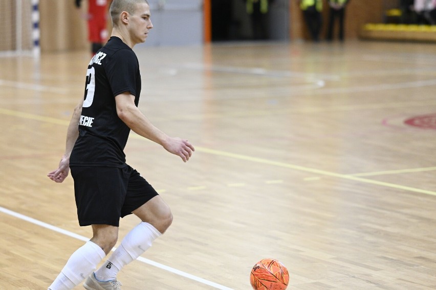 Drużyna Futsal Świecie pokonała KS Piła iawansowała do 1/16...