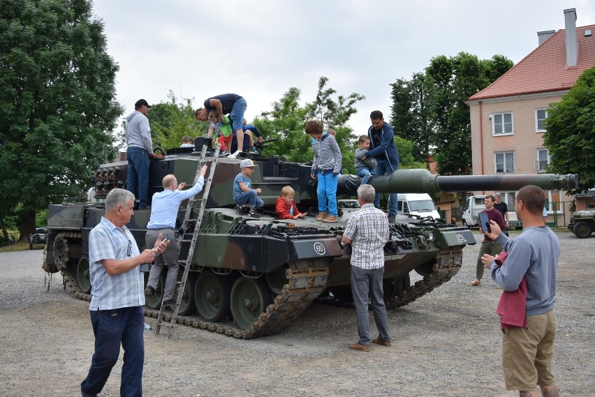 Dni Kraśnika 2019. Za nami Piknik Militarny. Główną atrakcją był czołg Leopard (ZDJĘCIA)