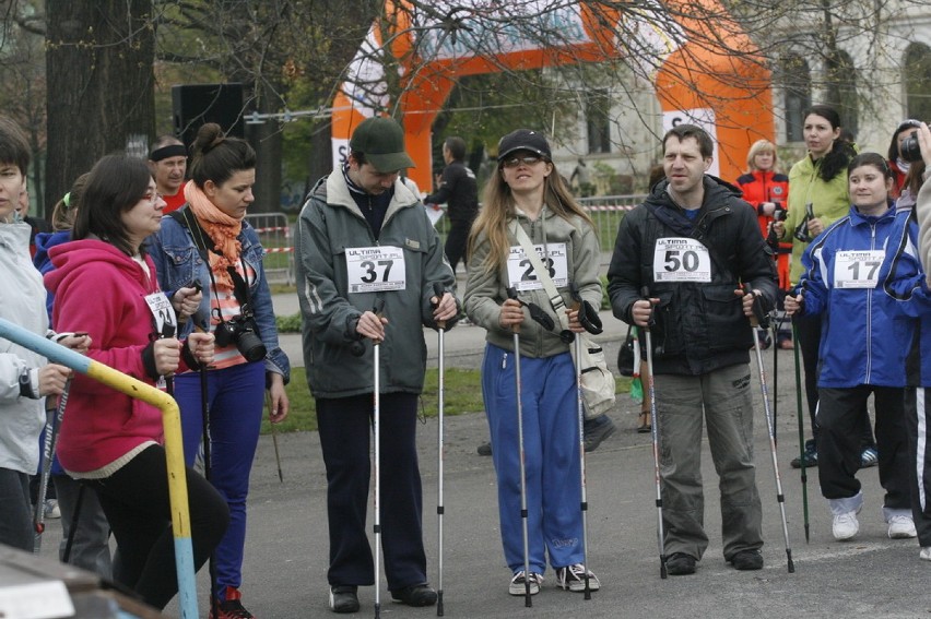 Mistrzostwa Legnicy w  Nordic Walking (ZDJĘCIA)