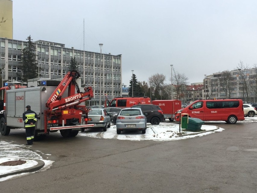 Alarm bombowy i ewakuacja w urzędzie wojewódzkim w Kielcach 