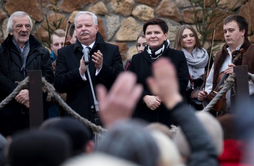 Wicepremier Beata Szydło łamała się opłatkiem w Olkuszu [ZDJĘCIA]