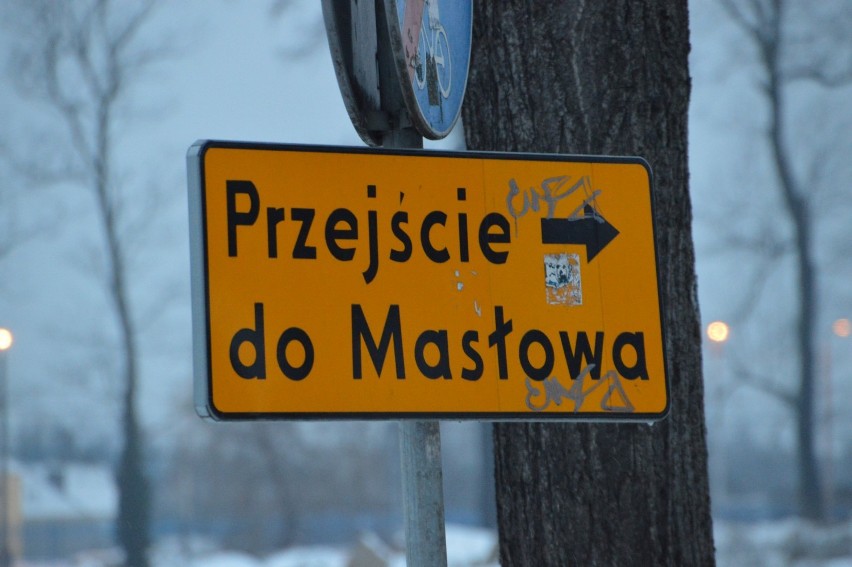 Rawicz. Kiedy tunel do Masłowa i rondo na ulicy Piłsudskiego będą gotowe? Przejście dla pieszych tylko ulicą Bocianią