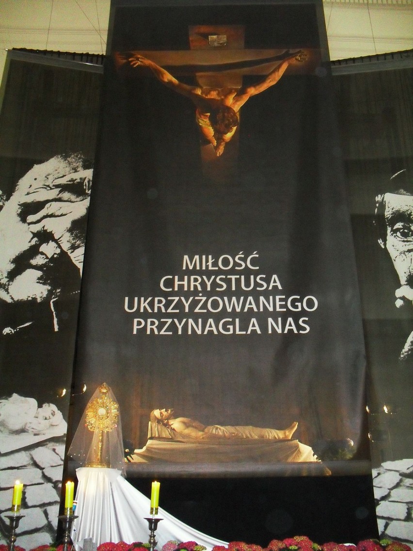 Bazylika Świętego Krzyża na Krakowskim Przedmieściu. Fot....