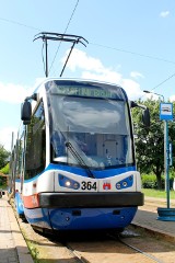 60 lat Linii Brda - tramwaje przejechały "urodzinową linią"[wideo]