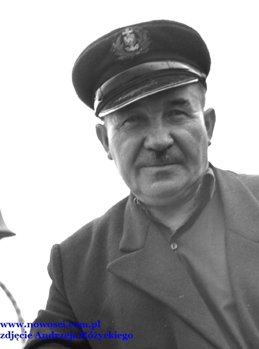 Pierwszym kapitanem "Katarzynki" był Józef Szymański,...