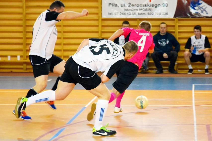 Pilska Liga Futsalu: Darpol pokonał Myjnię Auto Box i jest już blisko tytułu mistrzowskiego. Zobacz zdjęcia