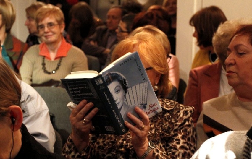 &quot;Patrzę i Wspominam&quot; - Nina Andrycz w sopockiej willi Ernasta Claaszena promowała swoją książkę.FOT