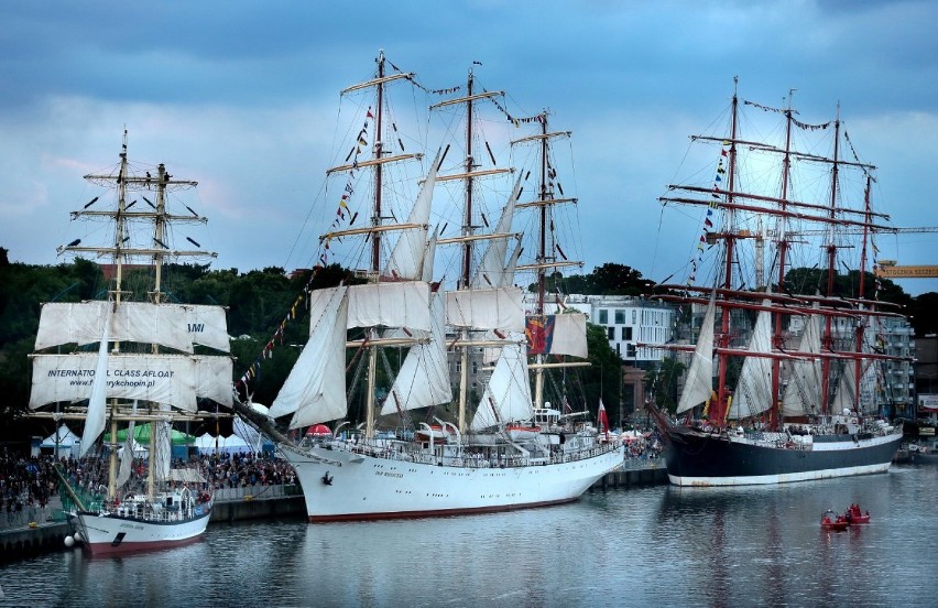 Baltic Tall Ships Regatta 2015. Co za widok! Jednostki postawiły żagle [zdjęcia, wideo]