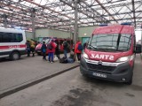 Strażacy z Radomska pomagają w transporcie uchodźców z Ukrainy