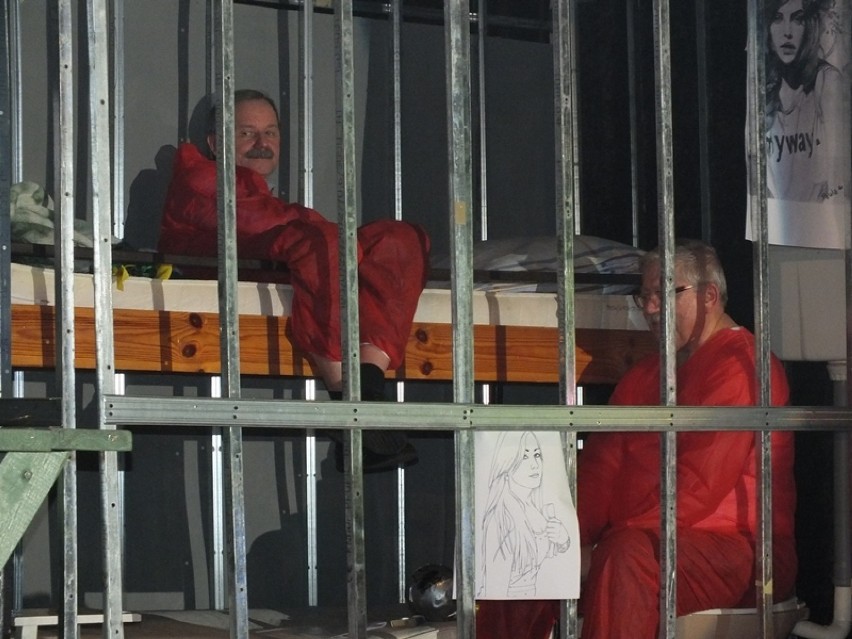ZSP 3 Bełchatów: impreza charytatywna w więziennym klimacie