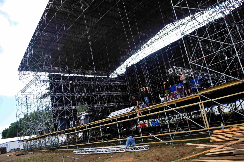 Prace na terenie PolAndRock Festiwalu idą pełną parą....