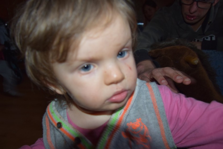 Dwuletnia Milenka taka jakaś zadumana...