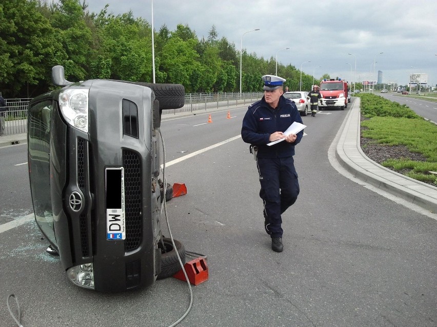 Wrocław: Wypadek koło Factory. Dwoje dzieci w szpitalu