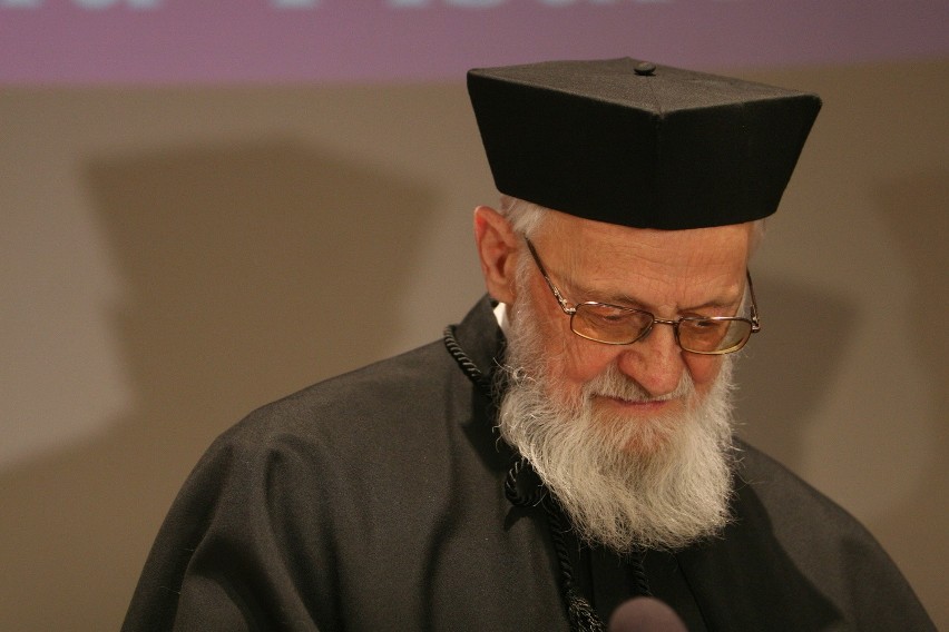 Prof. Walery Pisarek doktorem honoris causa Uniwersytetu Śląskiego