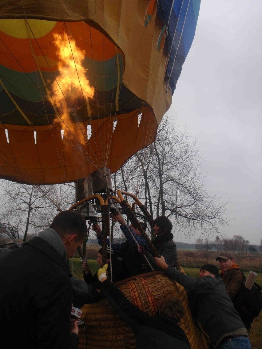 Czesław Mozil latał w sobotę nad Śląskiem balonem [ZDJĘCIA]