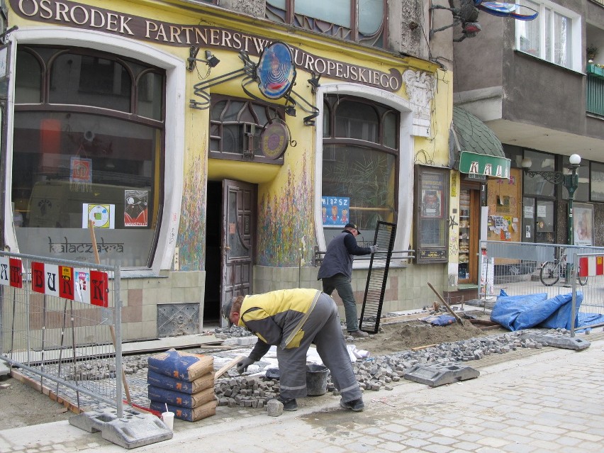 Centrum Wrocławia rozkopane. Czy zdążą do Euro? (ZDJĘCIA)