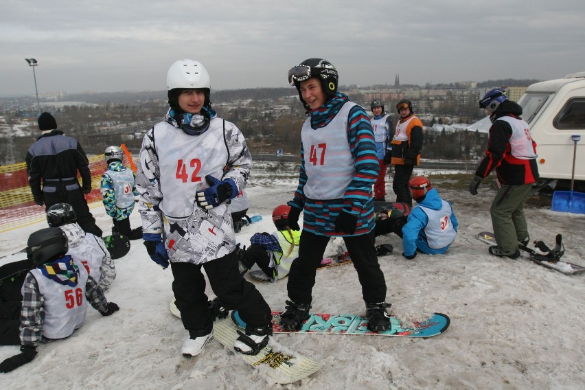 Snowboardowe zawody na Górce Środulskiej w Sosnowcu w obiektywie Marzeny Bugały [ZDJĘCIA]