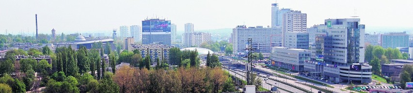 Widok na wschodnią stronę miasta z 10. piętra biurowca...