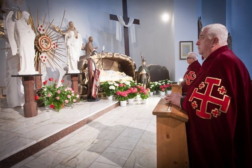 Wielka Sobota: Święcenie pokarmów (GALERIA)