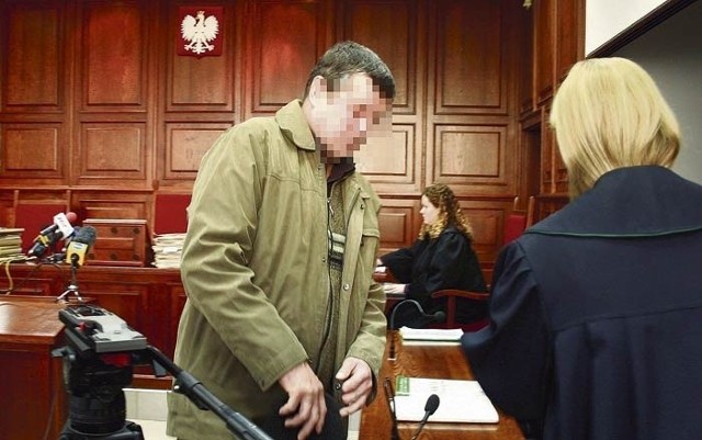 Oskarżony Andrzej K. ze swoim adwokatem
