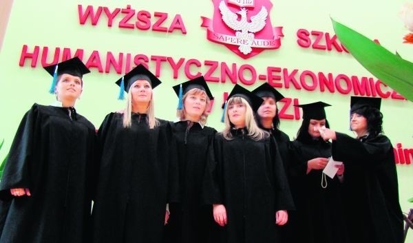 Ponad dwustu studentów informatyki z Konina nie doczeka się już absolutorium w AHE