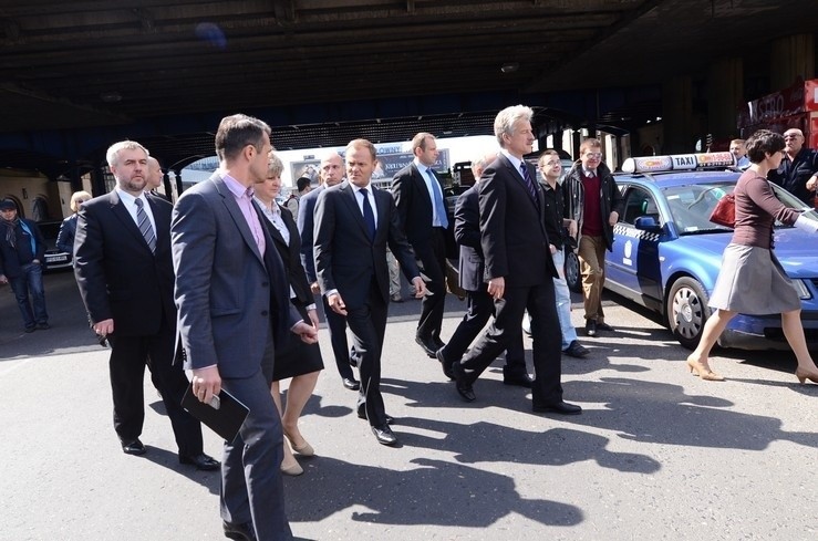 Premier Donald Tusk odwiedził poznański dworzec kolejowy