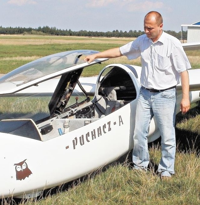 Lotnisko w Kazimierzu Biskupim organizuje na razie tylko kursy dla pilotów i skoczków