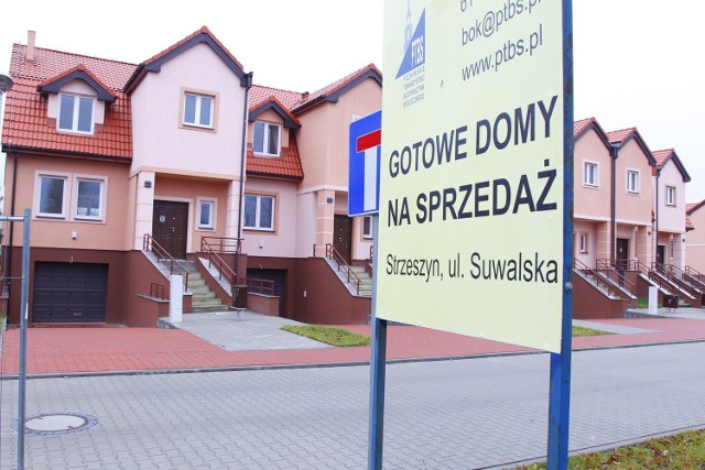 Tylko trzy z czternastu domów na osiedlu Zielony Strzeszyn zostały sprzedane.