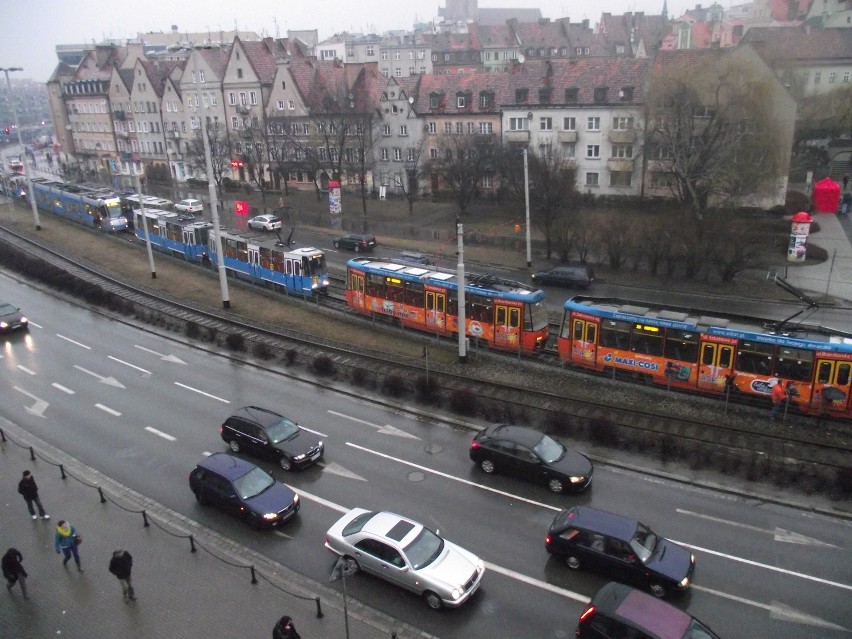 Wrocław: Przez wandali stanęły tramwaje (ZDJĘCIA)