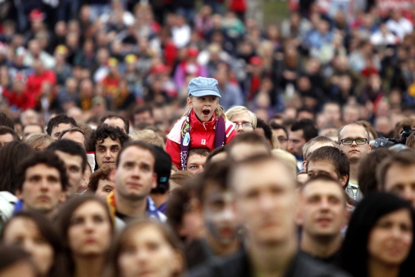 Gdańsk: Ponad 10 tys. osób oglądało mecz w Strefie Kibica [ZDJĘCIA]