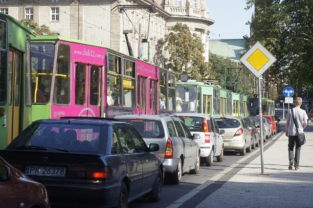 W starciu z samochodem tramwaj jest dzisiaj bez szans